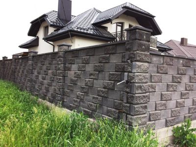 Decorate your yard fence and facade with colored blocks and enjoy life